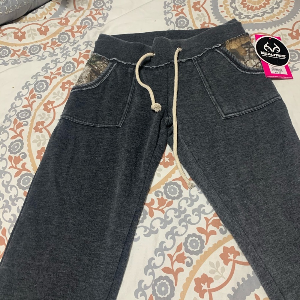 NWT camo realtree sweatpants